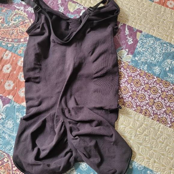 Skims sculpting bodysuit - Picture 3 of 3